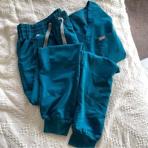 NWOT FIGS scrub set. XXS